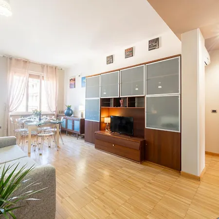 Charme Parmense: Eleganza E Storia Parma