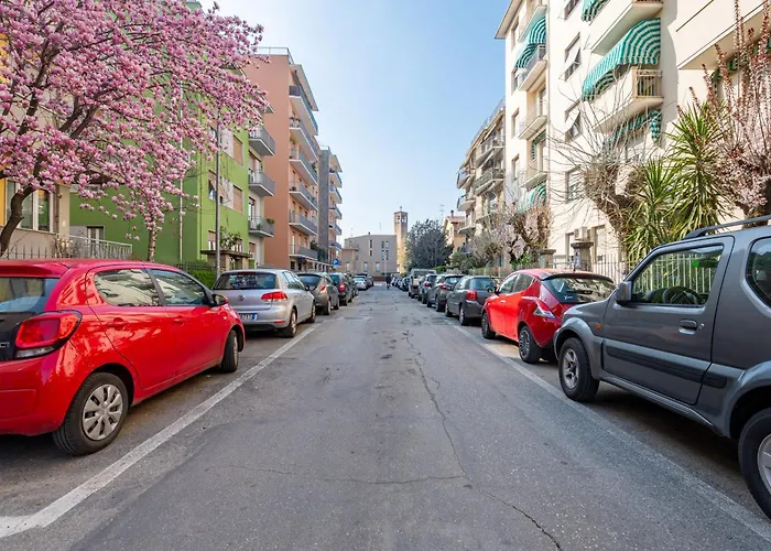 Apartament Charme Parmense: Eleganza E Storia *